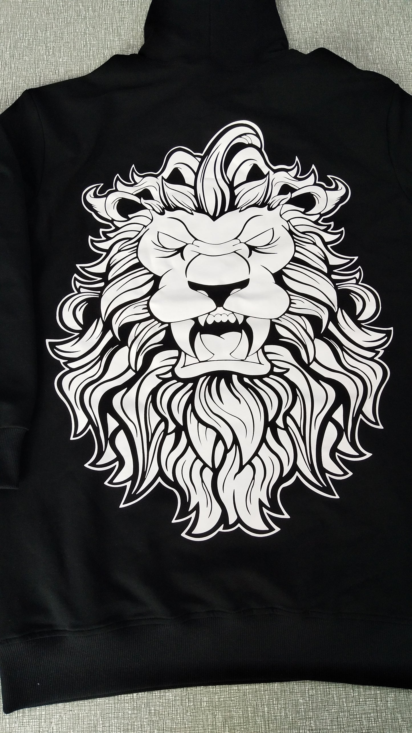 Pullover Hoodie "Lion" Design in Black